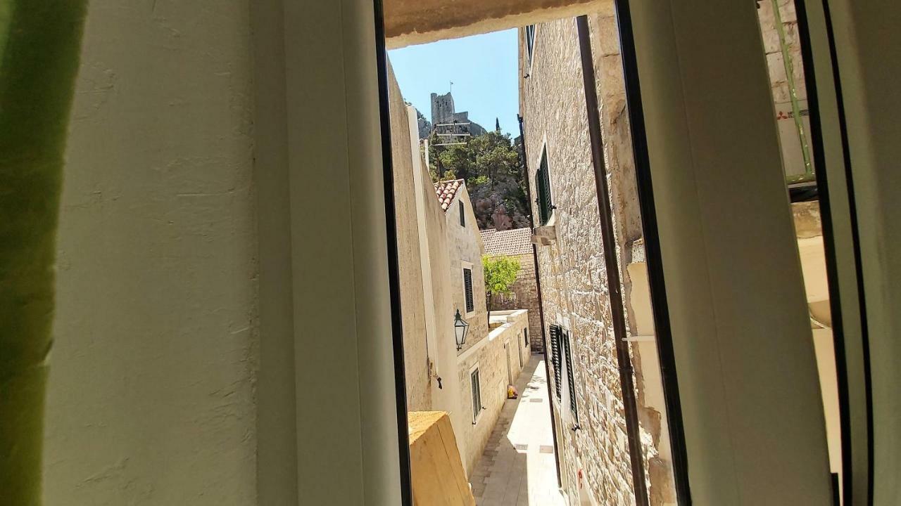 Apartment Mandic Omiš Exterior foto