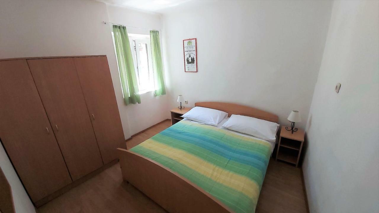Apartment Mandic Omiš Exterior foto