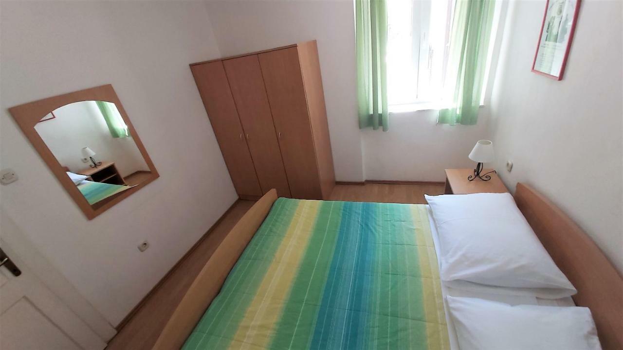 Apartment Mandic Omiš Exterior foto